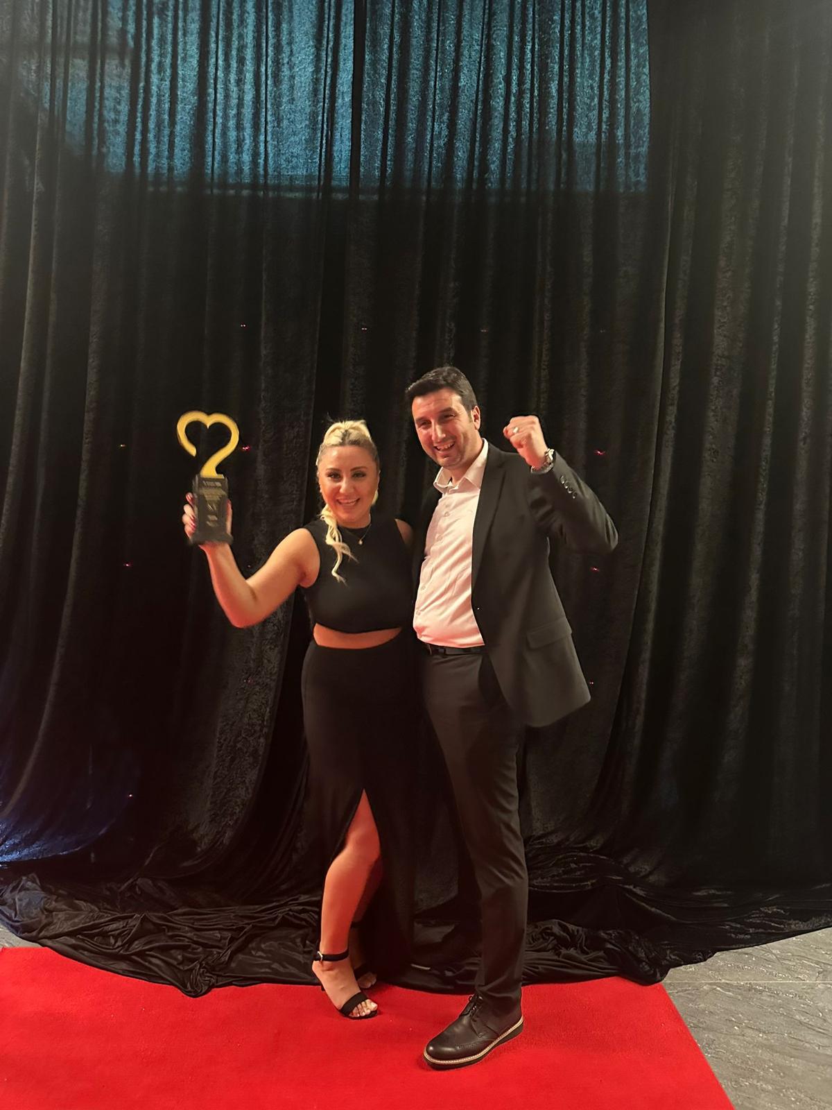 Kardelen Taşkın ödüllere doymuyor .