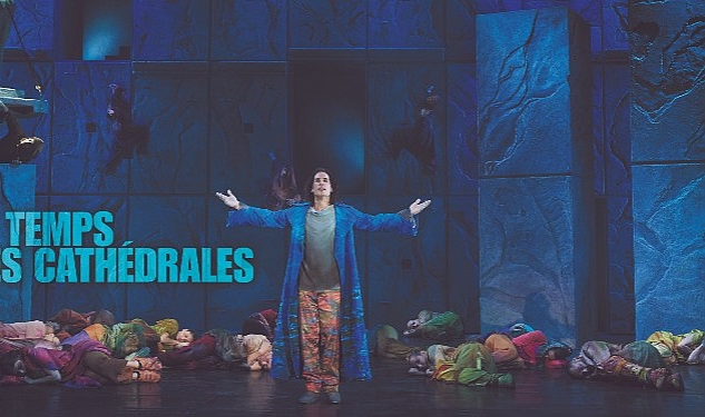 Etkileyici Sahne Tasarımı ve Unutulmaz Müzikleriyle “Notre Dame de Paris” Müzikali İlk Gösterimini Gerçekleştirdi!