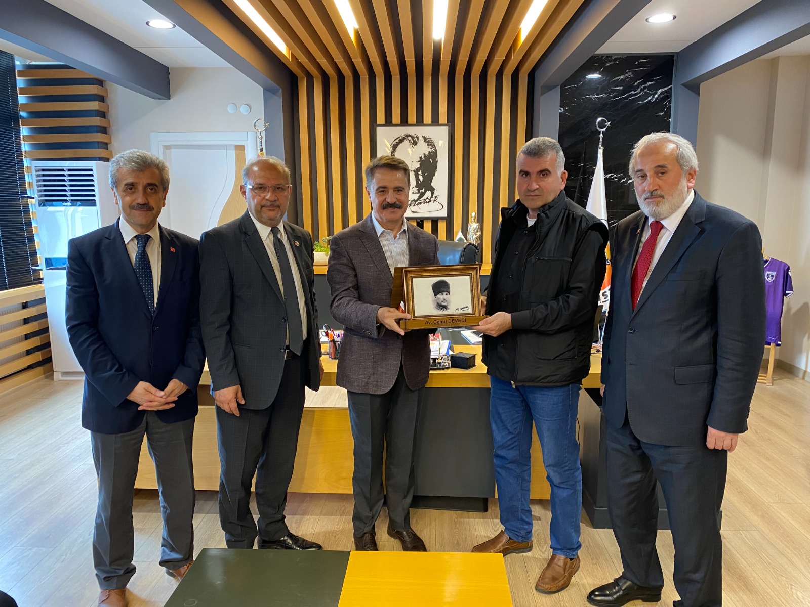 Doğu Türkistan’daki  zulmü dünya duysun!