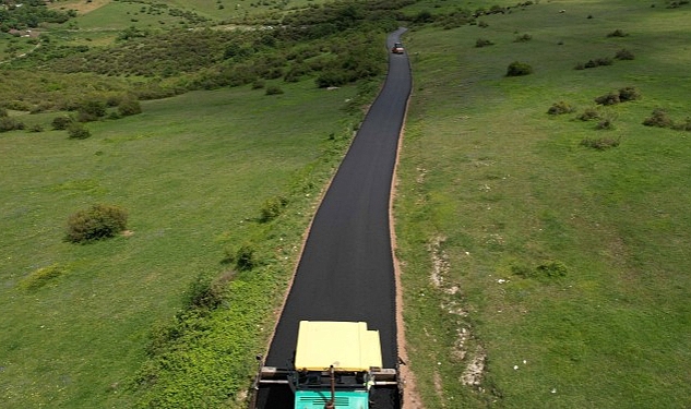 İzmit, Sarışeyh ve Eseler köy yollarında üstyapı yenileniyor