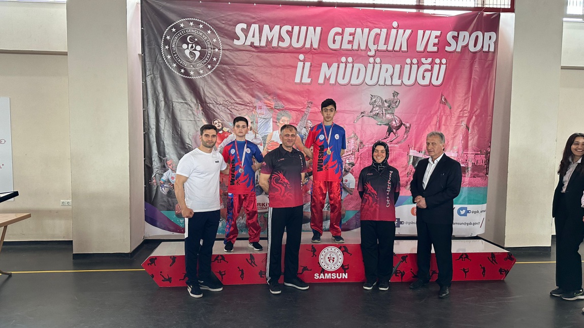 Bafra Anadolu İmam Hatip Lisesi Öğrencilerinin Büyük Başarısı