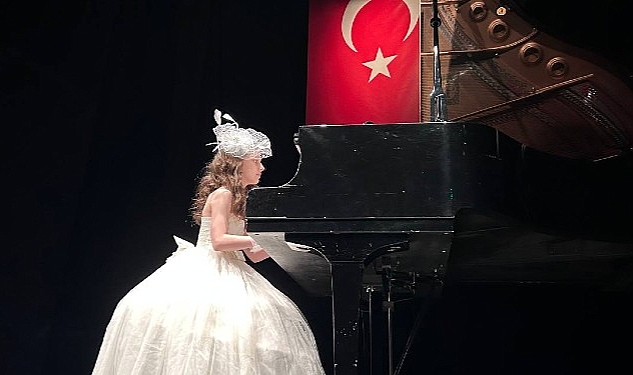 Öğrencilerden muhteşem konser