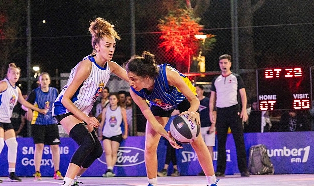 Sokak Basketbolunun En İyisi Red Bull Half Court’ta Belirleniyor