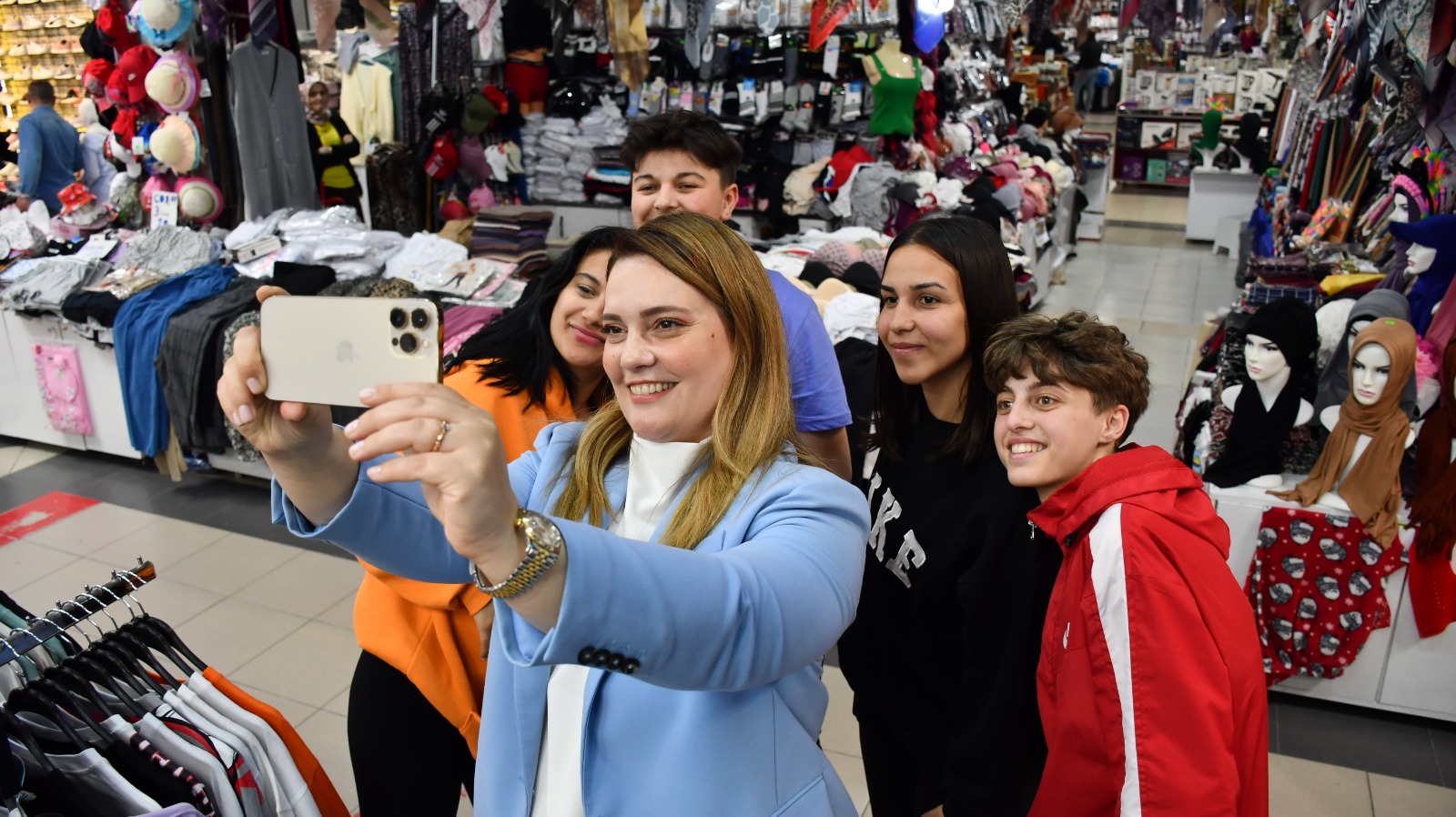 TÜFEKCİ YABANCILAR ÇARŞISI’NDA