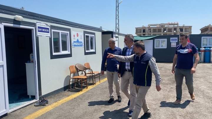 Başkan Mahmut Uçar Bayramı Hatay’da Depremzedelerle Kutladı