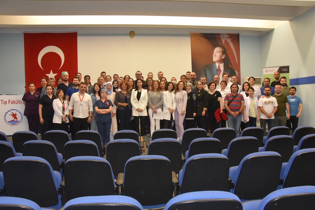 Prof. Dr. Gamze Alaylı: “Skolyoz önemli bir rahatsızlık”