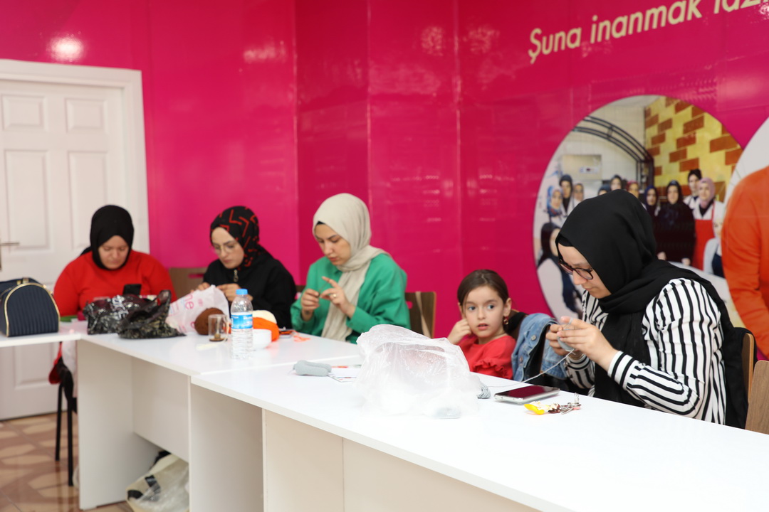 DEMİRTAŞ ÇOCUKLARIMIZIN GELECEĞİNE YATIRIM YAPMAYI SÜRDÜRECEĞİZ