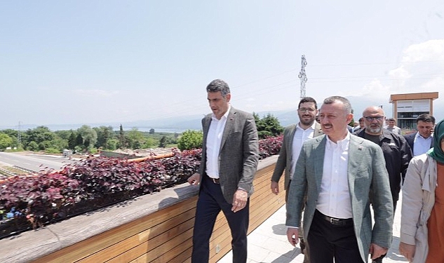 Başkan Büyükakın hizmete giren üst geçitlerde incelemelerde bulundu