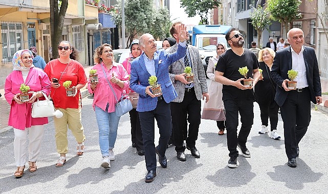 Bayrampaşa buram buram fesleğen kokuyor