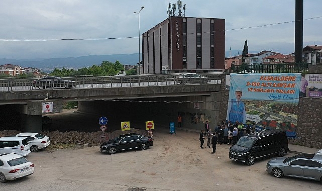 Büyükakın: Derince-Körfez arasında trafiğe neşter vuruyoruz