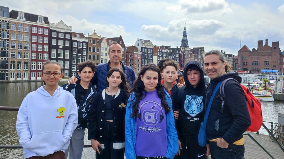 Erasmus Avrupa da “Okul Eğitimi Akreditasyonu ” Proje Çalışması