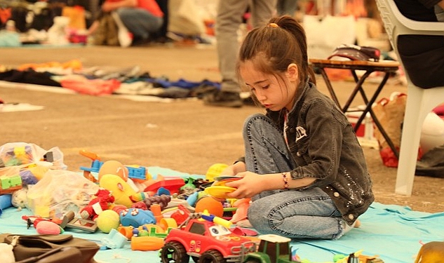 Karşıyaka’da ikinci el eşyalar yeniden hayat buluyor