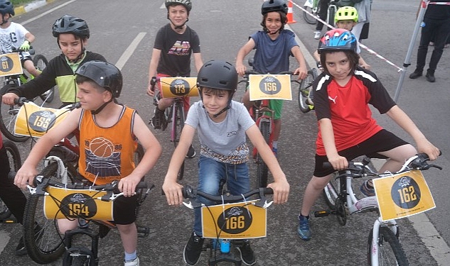 Minik ve genç pedallar Sekapark’ta çevrildi