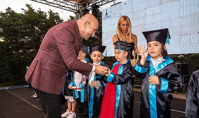 Soyer: “Umut çocukların gözlerinde”