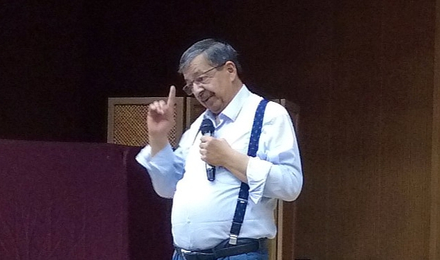 Ünlü Yazar Hayati İnanç Sevenleriyle Buluştu