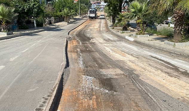 Urla’da Erdoğan Ker Caddesine neşter vuruldu