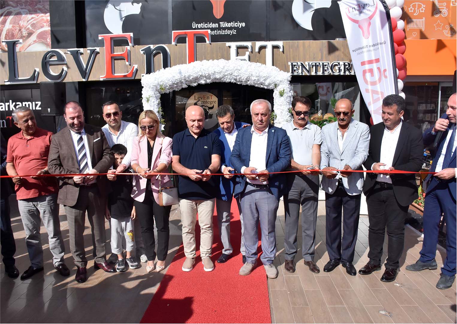 Levent Et Entegre’ye muhteşem açılış