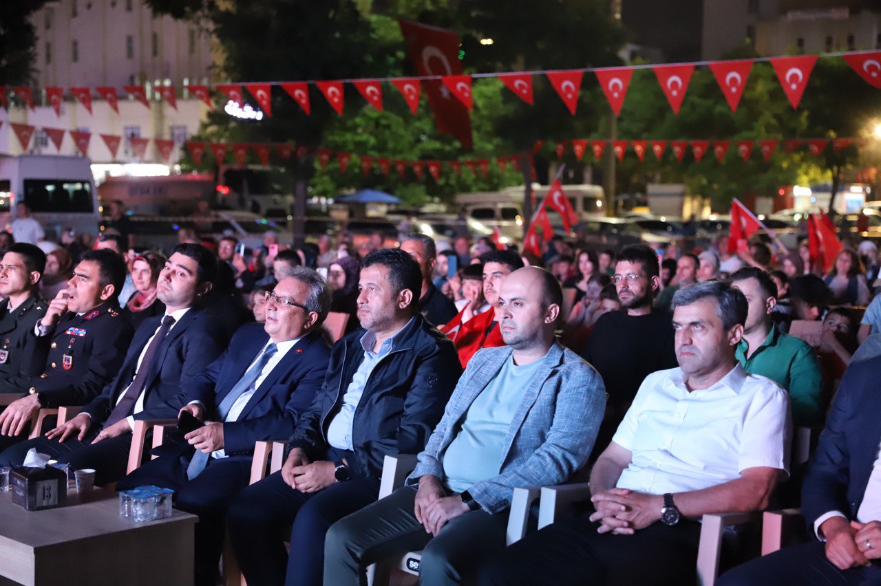 BAŞKAN DOĞAN, “15 TEMMUZ’DA MİLLETİMİZ İMANI İLE BİR KAHRAMANLIK ÖRNEĞİ SERGİLEDİ”