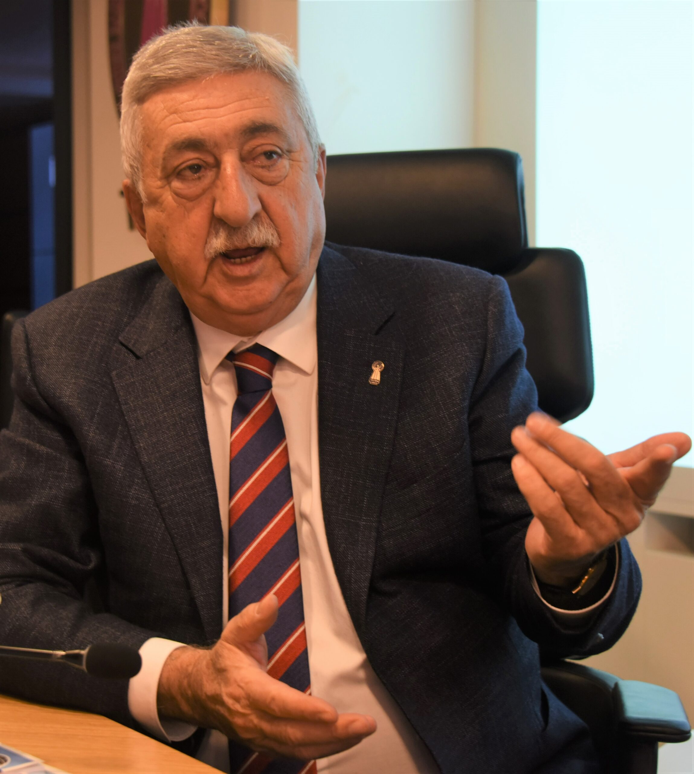 PALANDÖKEN, “TİCARİ AKARYAKIT ŞART OLDU”