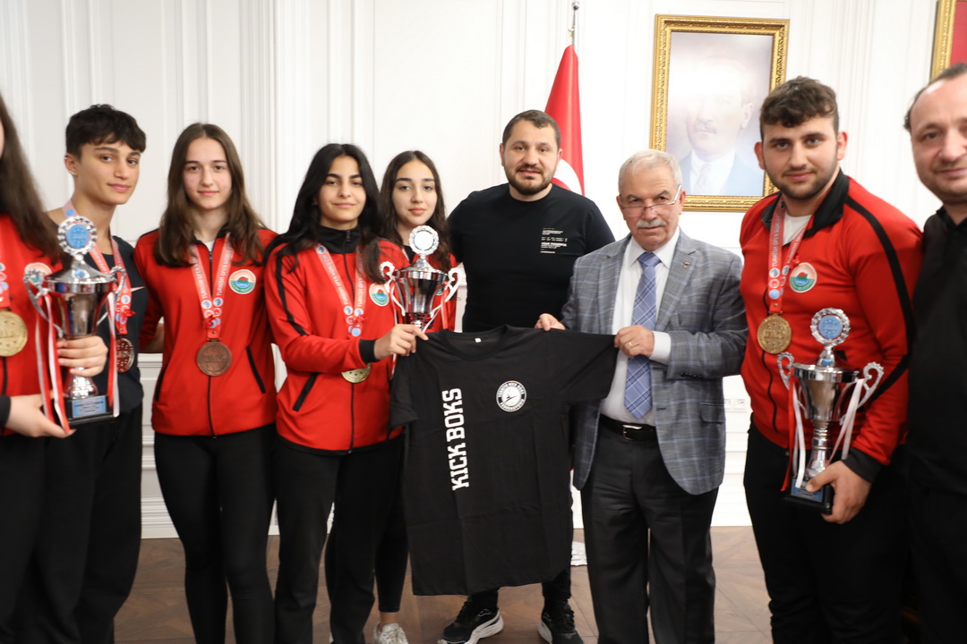 DEMİRTAŞ SPORCU ORDUMUZUN SAYISINI ARTIRIP İLÇEMİZİ SPORDA BAŞARILI HALE GETİRECEĞİZ