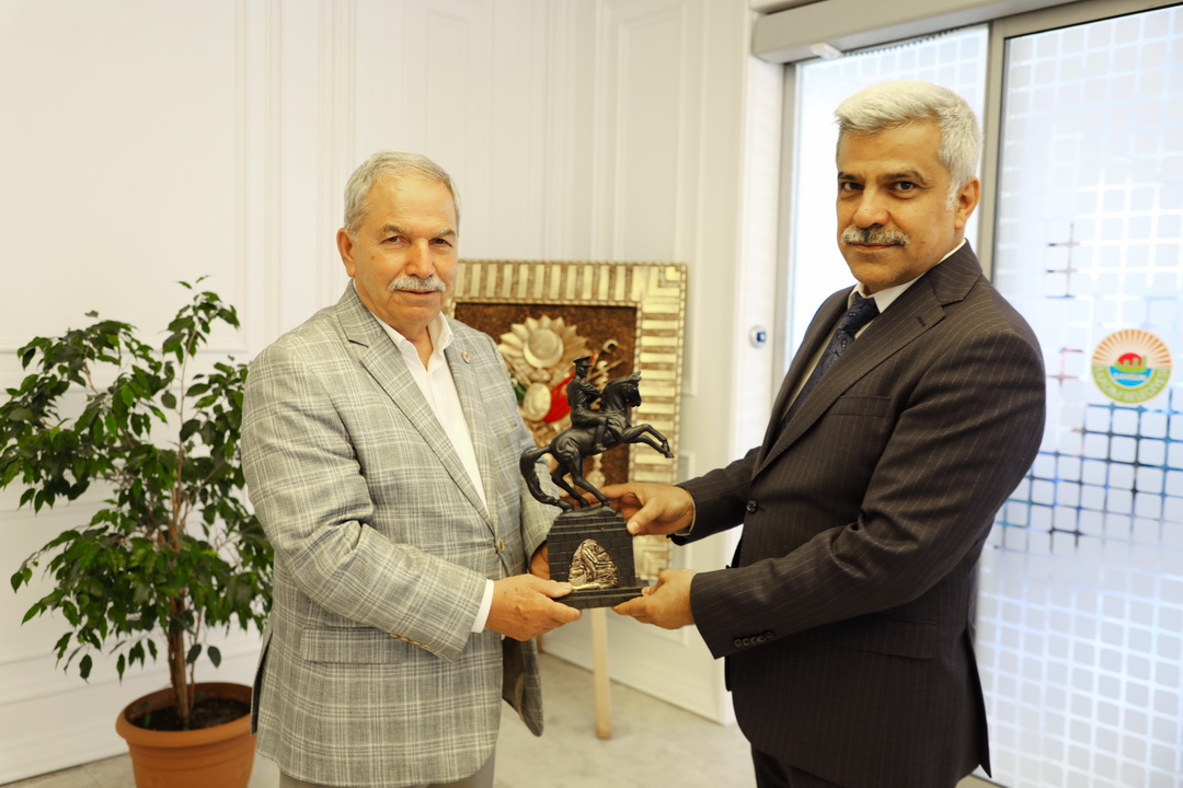 İL EMNİYET MÜDÜRÜ ÖZEN’DEN BAŞKAN DEMİRTAŞ’A İADE-İ ZİYARET