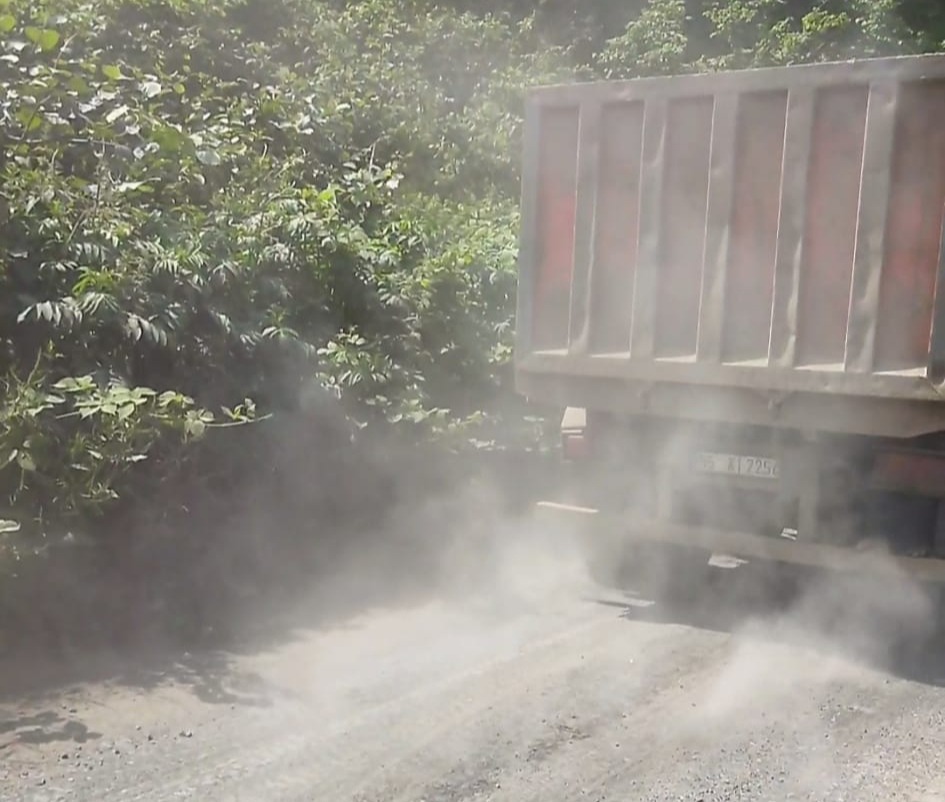 Acara Deresi Sakinleri Yollarının Asfaltlanmasını İstiyor
