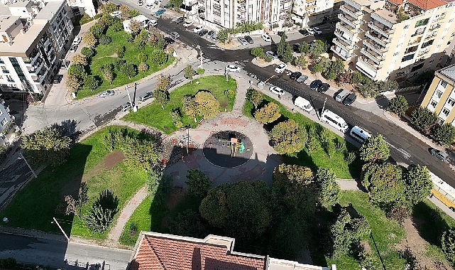 Buca Metrosu’nun yapımında ağaçlara özel koruma