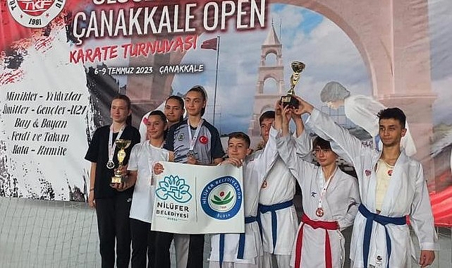 Nilüferli sporcular Karate Turnuvası’ndan ödülle döndü