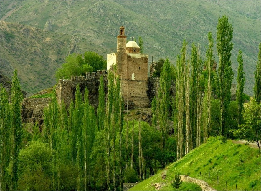 İSPİR KALESİ RESTORE EDİLECEK