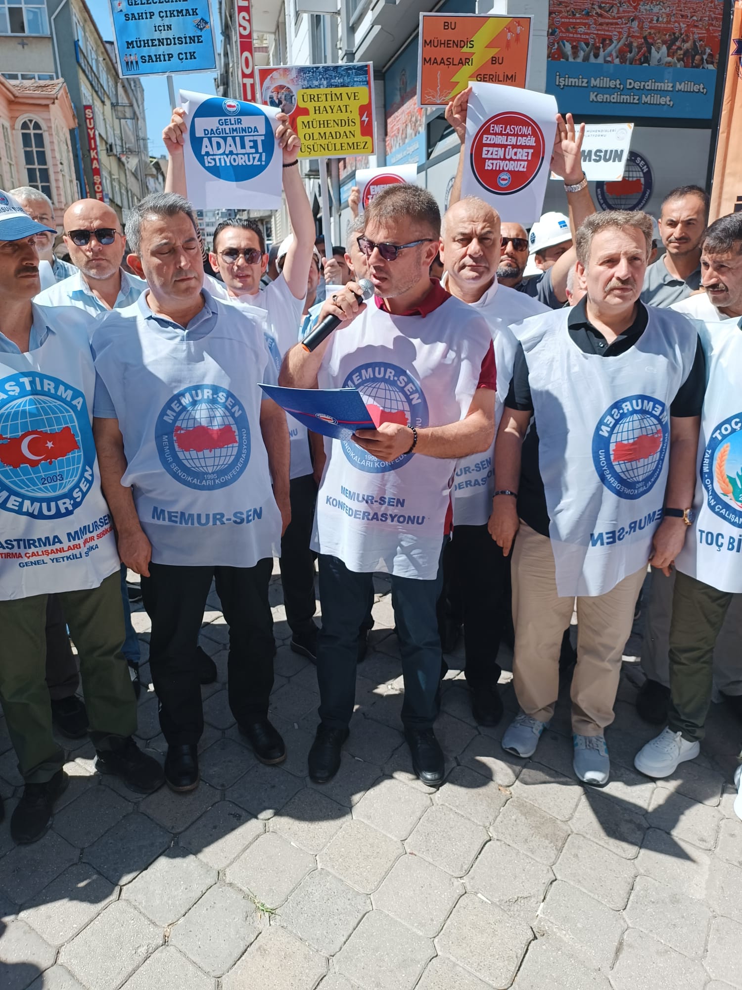 REFAH PAYI İÇEREN GERÇEKÇİ TEKLİF BEKLİYORUZ