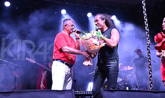 Kemer Zafer Bayramı’nı coşkuyla kutladı