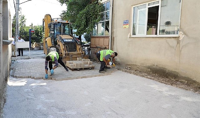 Kırsal Mahallelerde Sokaklar Parke Taşla Kaplanıyor