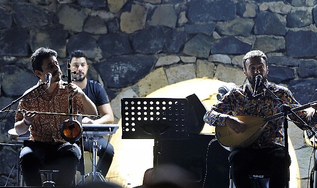 Nevşehir Kalesi’nde Türkü Ziyafeti