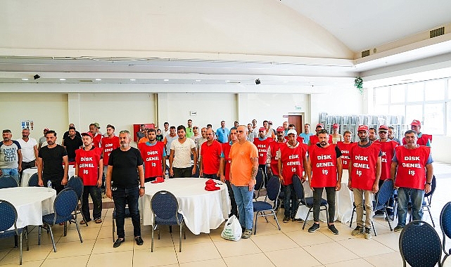 Seferihisar’da zam sevinci Belediyeden işçilere yüzde 70 zam