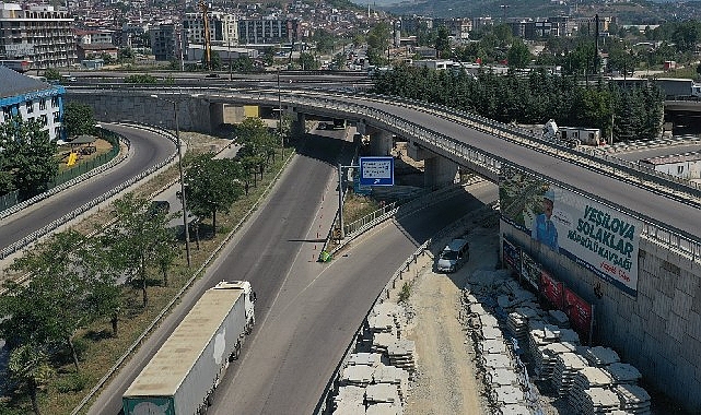 Yeşilova-Solaklar Kavşağında hummalı çalışma