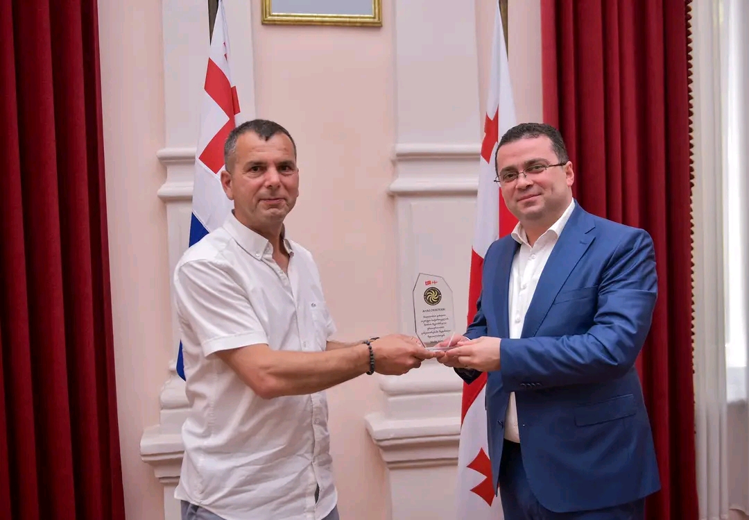 Türkiye Gürcistan Kültür Dernekleri Temsilcileri Batum Belediyesi’nde Buluştu