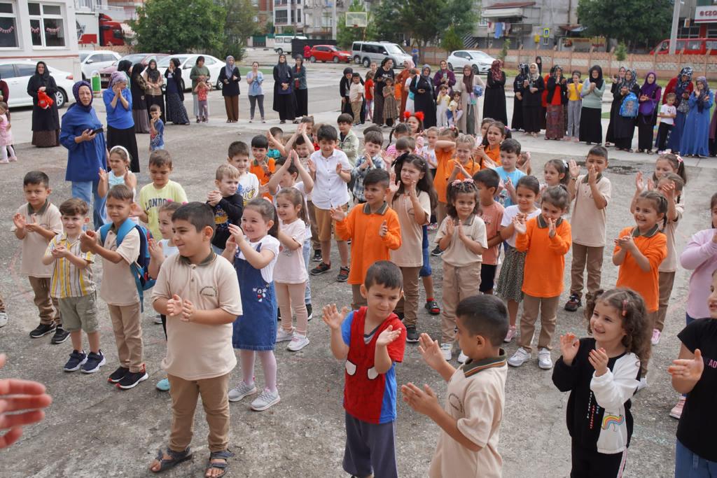 ÇARŞAMBA BELEDİYESİ’NDEN EĞİTİM DESTEĞİ