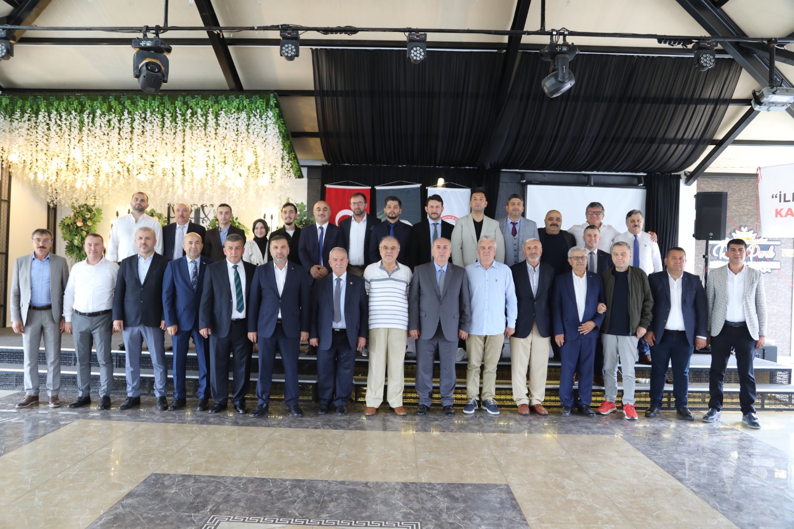 YERİŞKİN,“İlçemiz, şehrimiz ve ülkemiz için canla başla çalışıyoruz