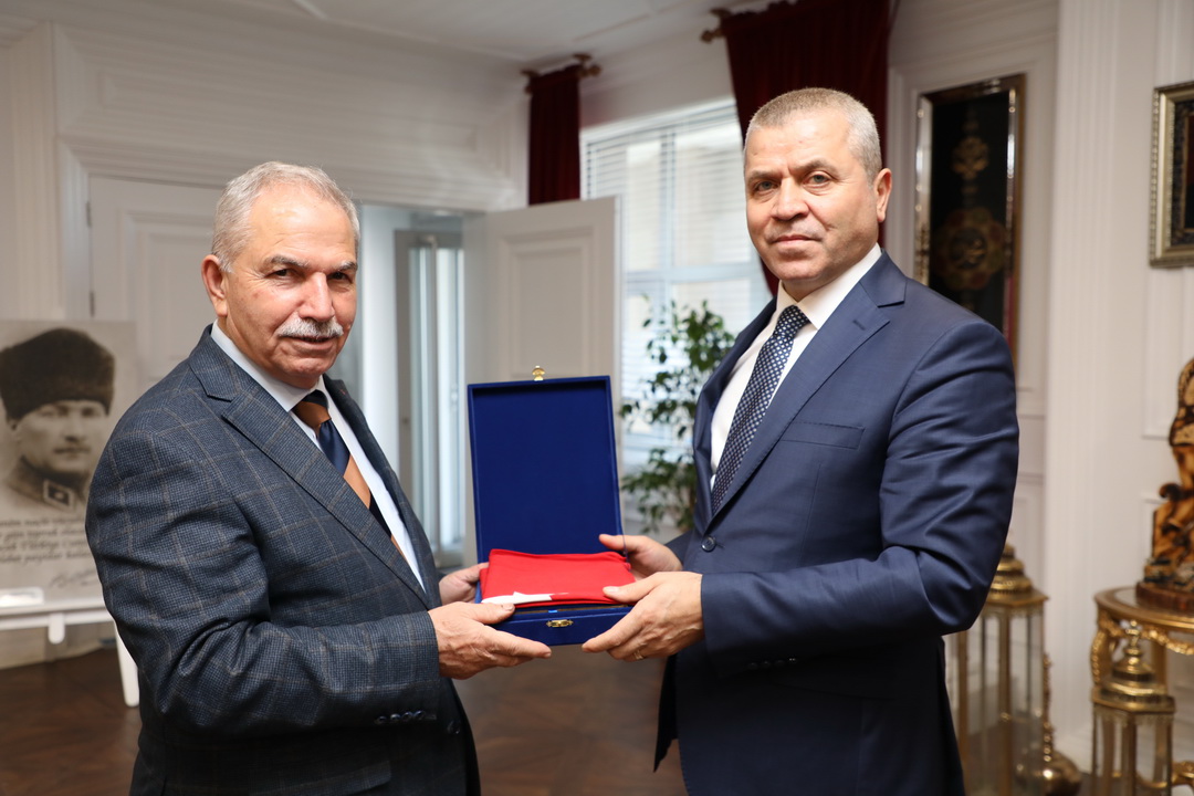 YENİ KAYMAKAM DEMİR’DEN BAŞKAN DEMİRTAŞ’A ZİYARET