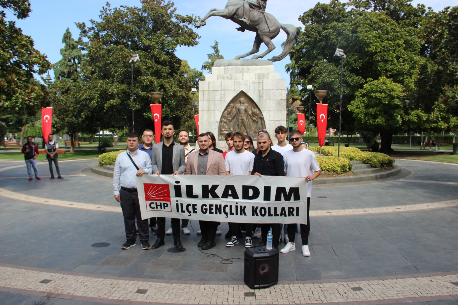 CHP’li Gençlerden Kılıçdaroğlu’na ADAY OLMAYIN Çağrısı