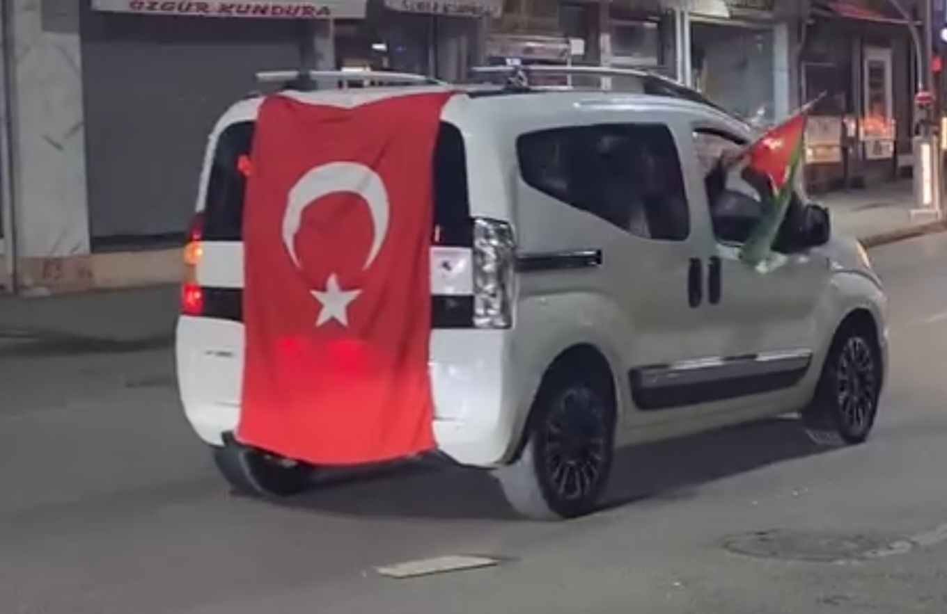 Termeliler Katil İsrail’i Protesto Etti