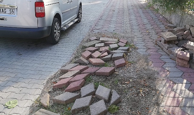 Arslanbucak’ta Yol ve Kaldırım Tamiratı Yapılıyor