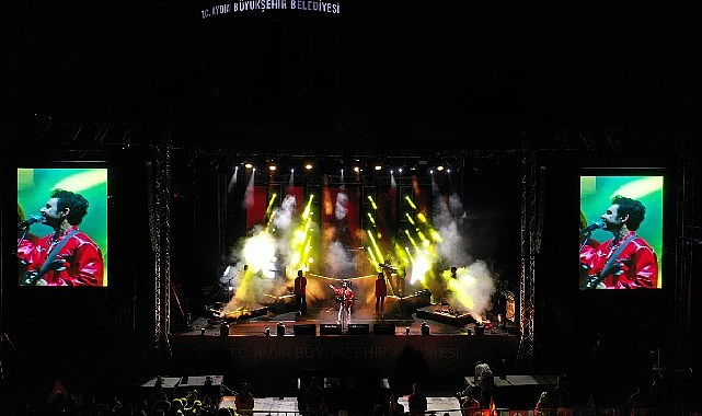 Aydın büyükşehir Belediyesi’nden muhteşem 100. Yıl konseri