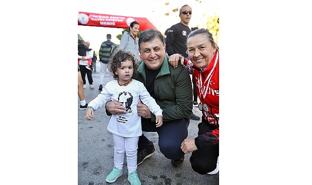 Karşıyaka 29 kez Ata’dan Ana’ya koşuyor