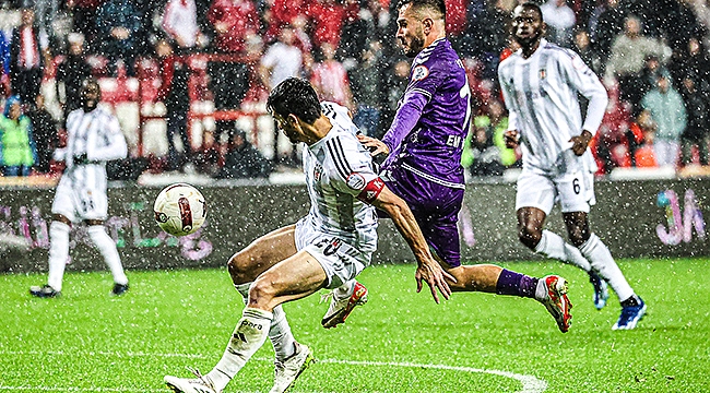Samsunspor Beşiktaş’a da 3 Puanı Kaptırdı 1-2