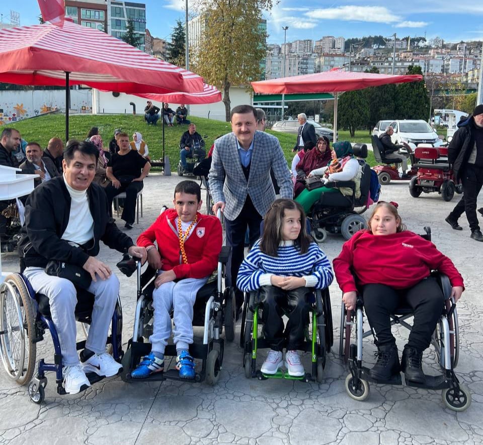 Çınkıl, engelli vatandaşlarla buluştu