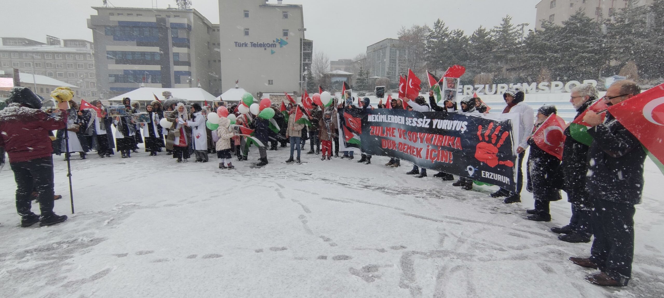 Erzurumlu Hekimler Filistin’e Destek Yürüyüşlerine Devam Ediyor