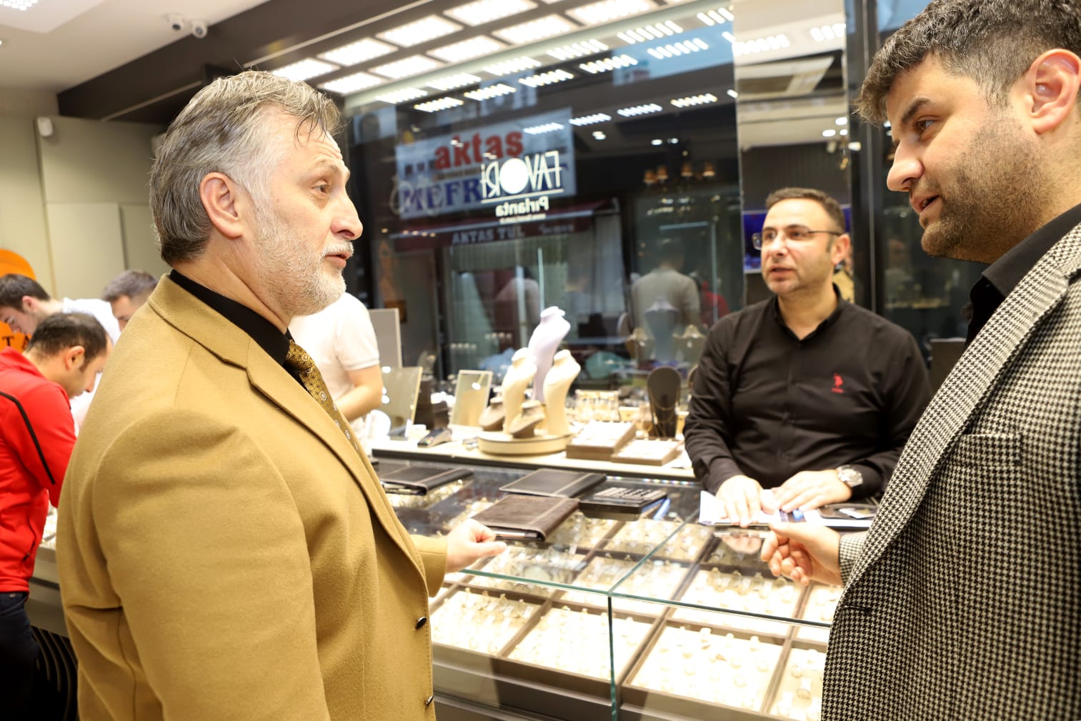 “İLKADIM İÇİN EL ELE, GÖNÜL GÖNÜLE”