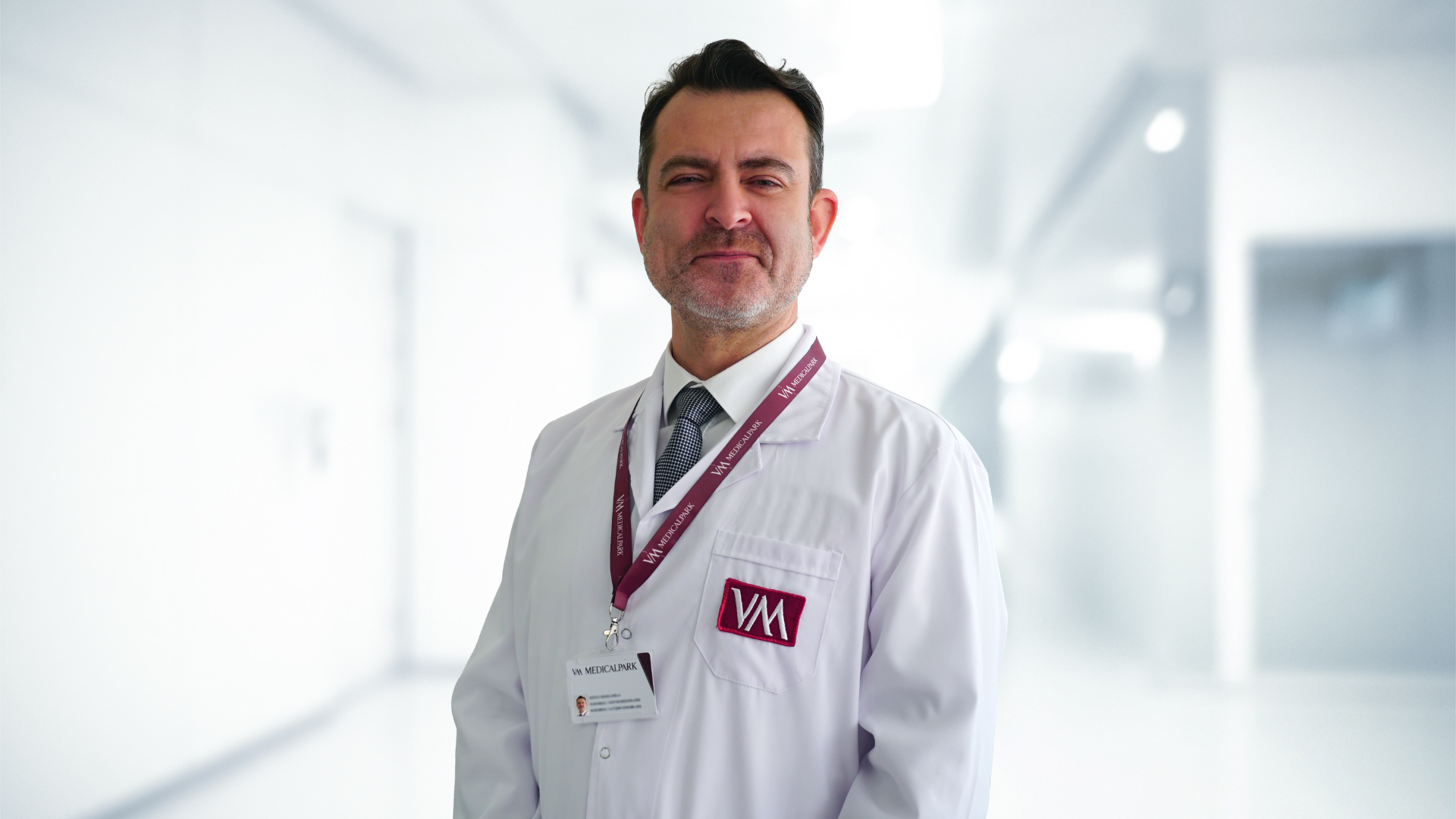 “Rinoplasti ile hem fonksiyonel hem de estetik sorunlar giderilebilir”