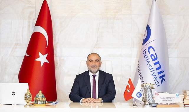 Başkan Sandıkçı: ” Regaip Kandili yeniden derin bir tefekkür ve nefis muhasebesi yapmak adına bizler için bir fırsattır”